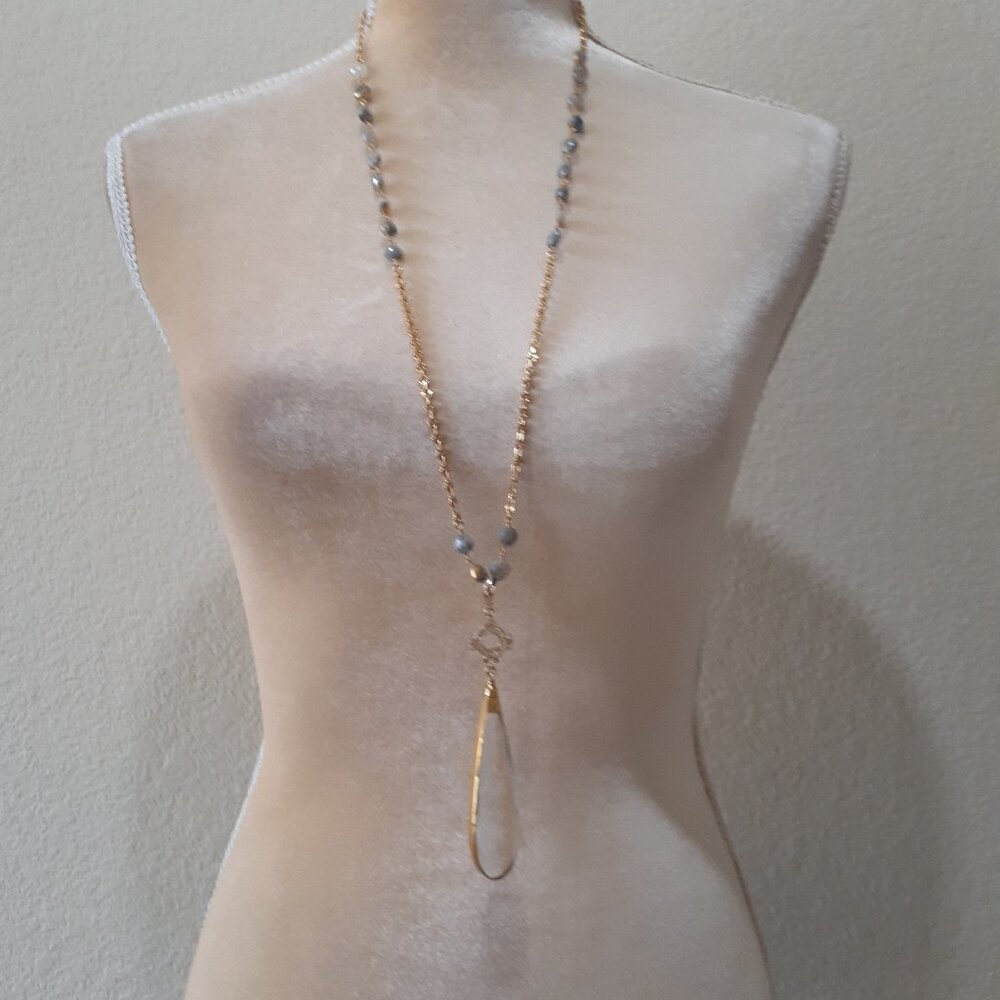 Large Pendent Drop Necklace